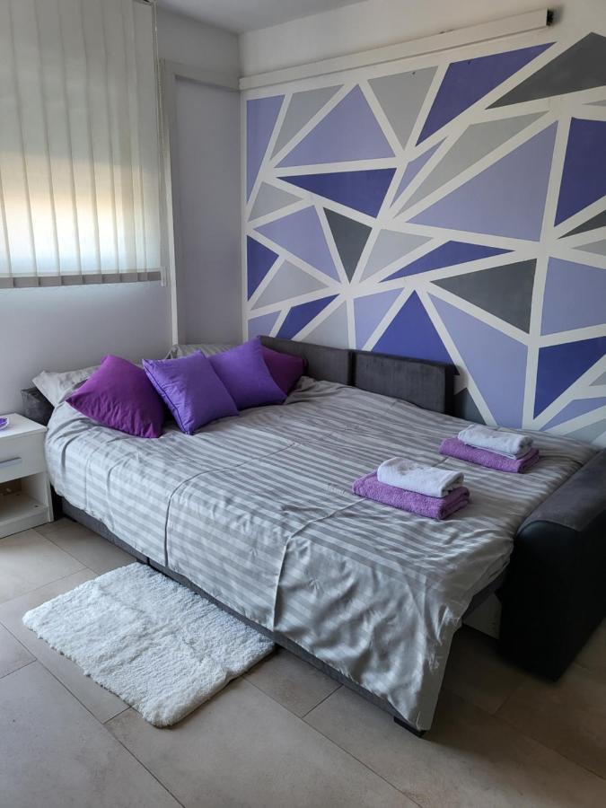 Vigo Apartman Пула Екстериор снимка